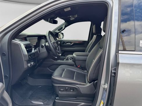 Used 2025 GMC Yukon Elevation w/ LPO, Floor Liner Package AWD/4WD image 10