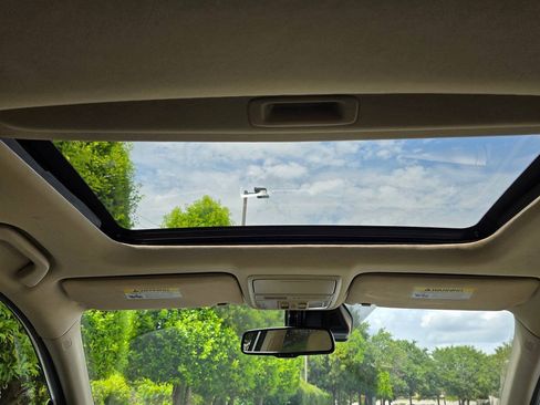 Used 2017 Honda Accord Touring image 29