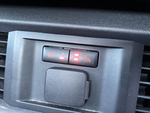 Used 2021 Ford F150 Lariat w/ Equipment Group 502A High image 44