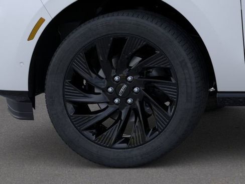 New 2026 Lincoln Navigator L Reserve AWD/4WD image 18
