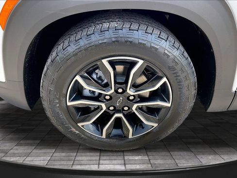 New 2026 Chevrolet TrailBlazer ACTIV w/ Convenience Package FWD image 13