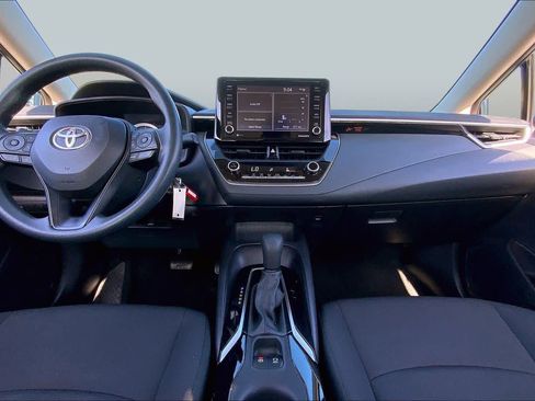 Used 2022 Toyota Corolla LE FWD image 15