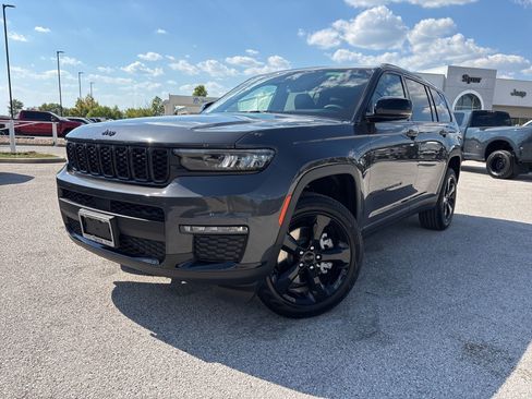 New 2025 Jeep Grand Cherokee L Limited w/ Black Appearance Package image 1