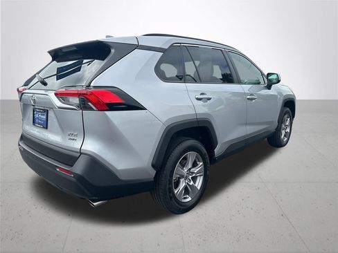 Used 2025 Toyota RAV4 XLE AWD/4WD image 7