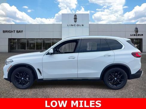 Used 2023 BMW X5 xDrive40i w/ Premium Package AWD/4WD image 3