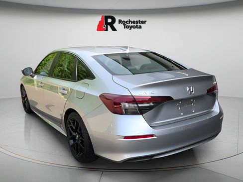 Used 2025 Honda Civic Sport image 5