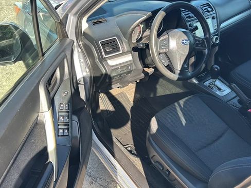 Used 2016 Subaru Forester 2.5i Premium w/ All-Weather Package AWD/4WD image 9