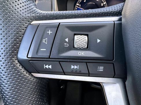 Used 2024 Mitsubishi Outlander SEL AWD/4WD image 18