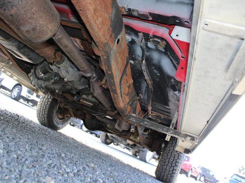 Used 1995 Ford F150 XLT 2dr 4WD Standard Cab LB image 24