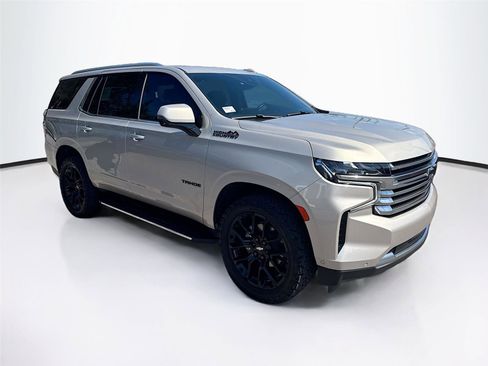 Used 2024 Chevrolet Tahoe High Country w/ Advanced Technology Package image 8