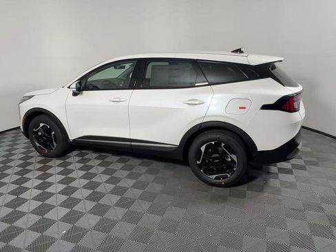 New 2026 Kia Sportage S AWD/4WD image 4