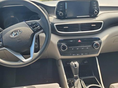 Used 2020 Hyundai Tucson SE w/ Cargo Package FWD image 7
