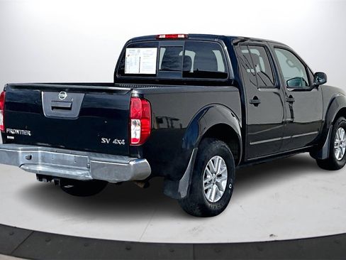 Used 2019 Nissan Frontier SV image 9