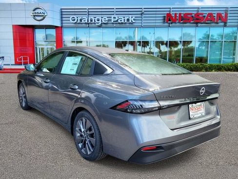New 2026 Nissan Sentra SL w/ Floor Mat Package FWD image 3