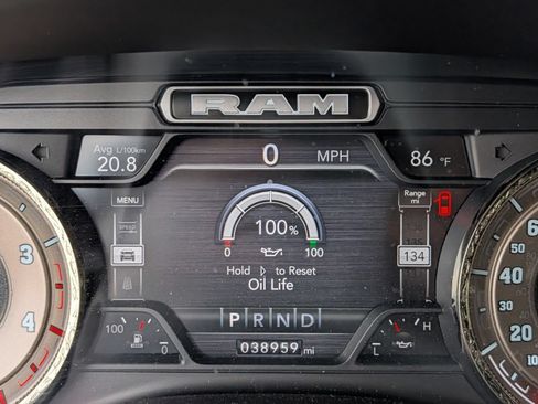 Used 2022 RAM 3500 Limited AWD/4WD image 33