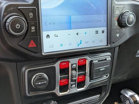 Used 2021 Jeep Wrangler Unlimited Sport AWD/4WD image 14
