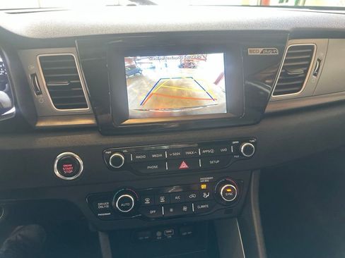 Used 2019 Kia Niro LX FWD image 20