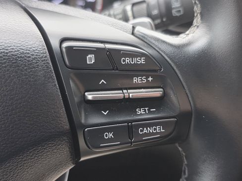 Used 2020 Hyundai Veloster 2.0 Premium image 12