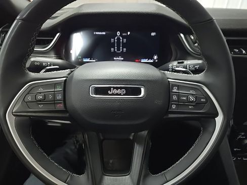 Used 2024 Jeep Grand Cherokee L Laredo AWD/4WD image 18
