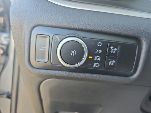 Used 2024 Ford Explorer XLT w/ Equipment Group 202A image 25