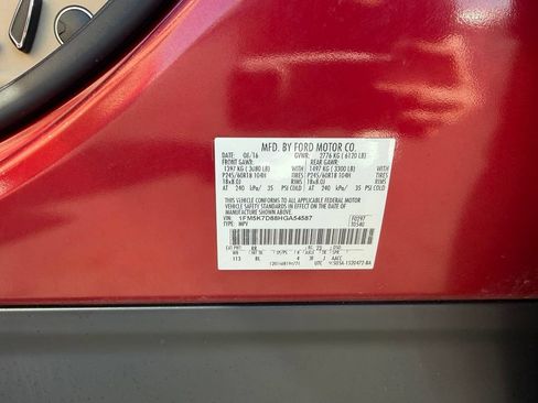 Used 2017 Ford Explorer XLT w/ Equipment Group 202A FWD image 35