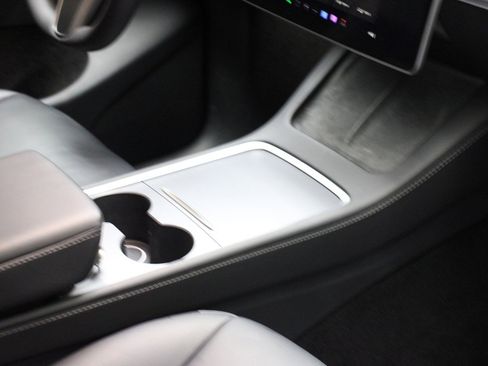 Used 2022 Tesla Model Y Performance image 39