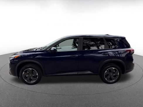 Used 2025 Nissan Rogue SV FWD image 8