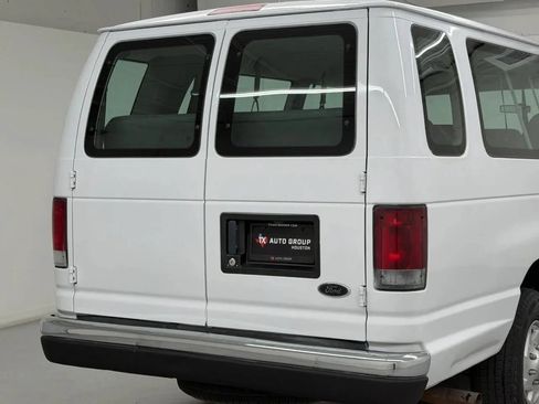 Used 2003 Ford E-350 and Econoline 350 XL RWD image 35