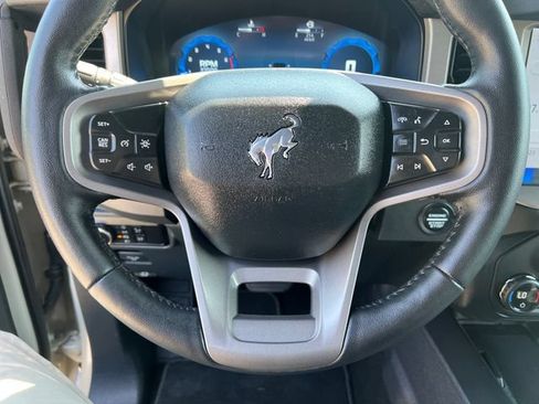Used 2025 Ford Bronco Outer Banks AWD/4WD image 20