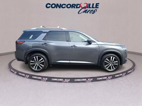 Certified 2023 Nissan Pathfinder Platinum AWD/4WD image 8