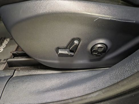 Used 2014 Jeep Cherokee Limited AWD/4WD image 20