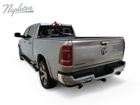 Used 2022 RAM 1500 Laramie AWD/4WD image 5