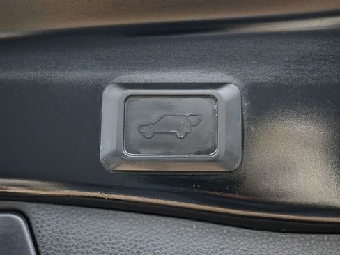 Used 2024 Toyota RAV4 XLE w/ Convenience Package FWD image 15