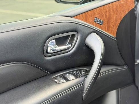 Used 2019 INFINITI QX80 Luxe AWD/4WD image 22