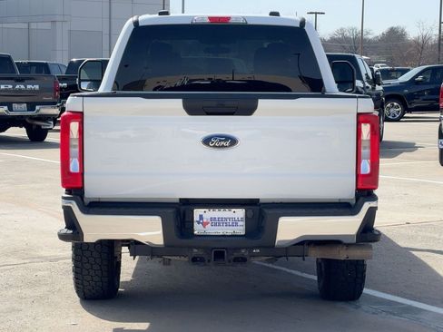 Used 2024 Ford F250 XLT w/ FX4 Off-Road Package image 10