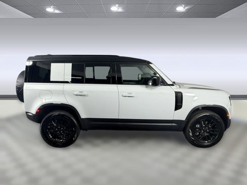 New 2026 Land Rover Defender 110 S AWD/4WD image 8