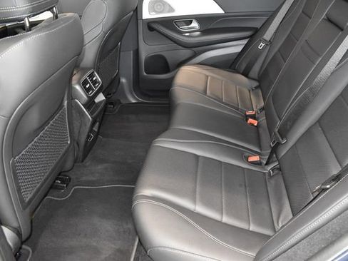 Used 2025 Mercedes-Benz GLE 350 4MATIC image 17
