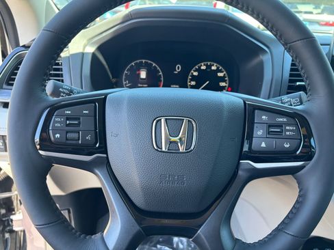 New 2026 Honda Odyssey Elite image 18