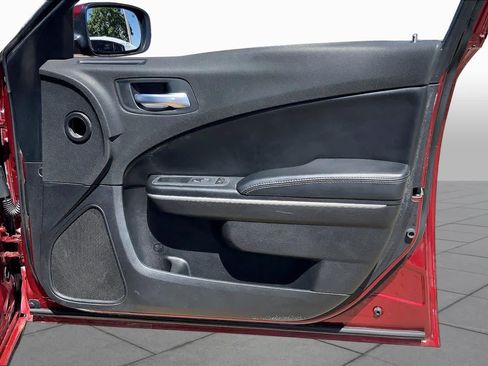 Used 2020 Dodge Charger SXT w/ Leather Interior Group RWD image 23