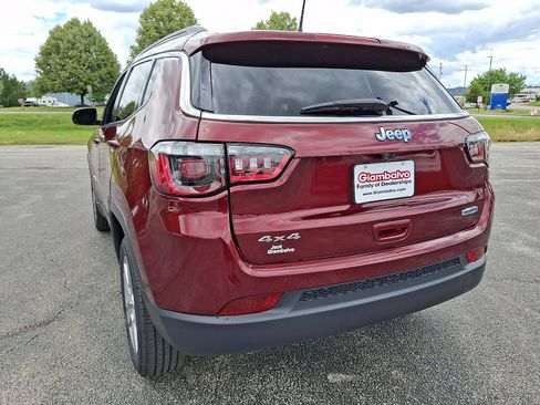 Used 2022 Jeep Compass Latitude w/ Convenience Group AWD/4WD image 9