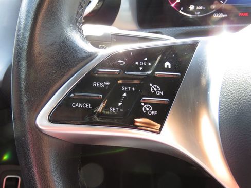 Used 2025 Mercedes-Benz CLA 250 4MATIC image 21