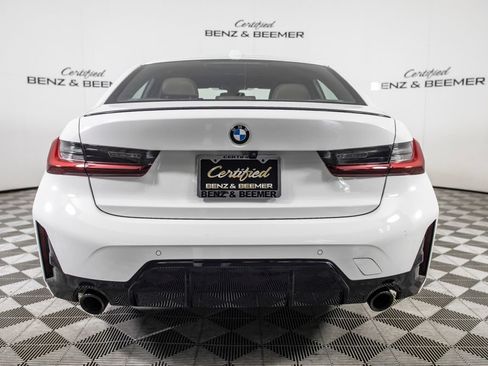 Used 2024 BMW 330i Sedan w/ M Sport Package RWD image 7