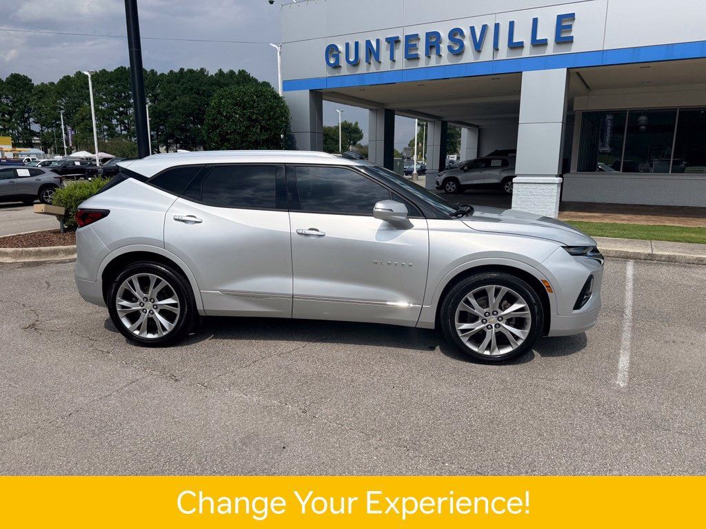 Used 2019 Chevrolet Blazer Premier w/ Sun and Wheels Package AWD/4WD image 4