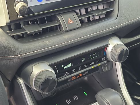 Used 2024 Toyota RAV4 LE image 27