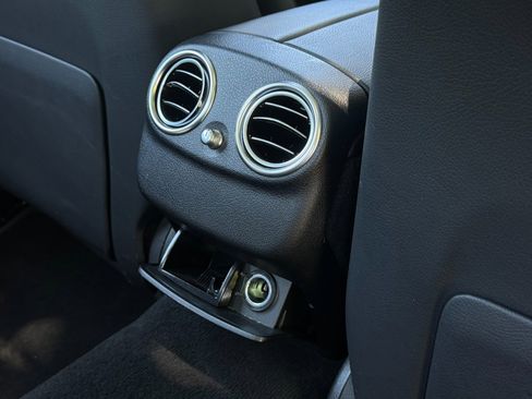 Used 2021 Mercedes-Benz E 350 4MATIC Sedan w/ Premium Package image 44