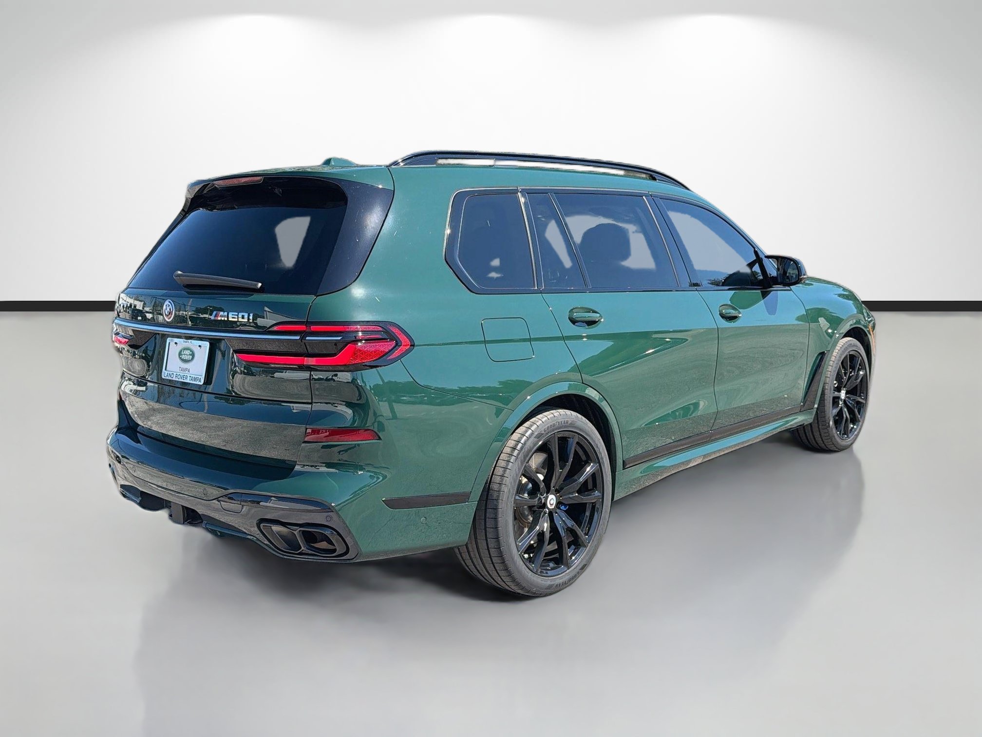 Used 2023 BMW X7 M60i w/ Executive Package AWD/4WD image 5