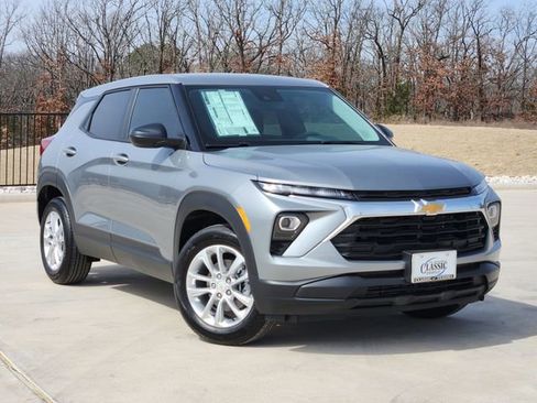 New 2026 Chevrolet TrailBlazer LS w/ LS Convenience Package FWD image 1