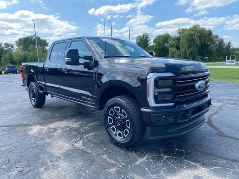 New 2026 Ford F250 Platinum w/ FX4 Off-Road Package AWD/4WD image 7