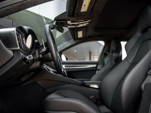 Certified 2023 Porsche Panamera GTS image 21