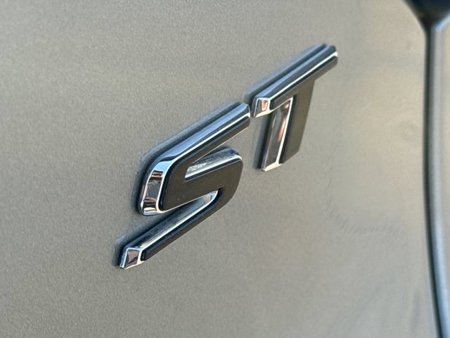 Used 2024 Buick Encore GX Sport Touring w/ Comfort Package FWD image 10